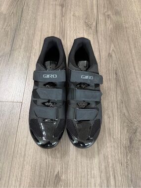 Giro Men's Black Three-Strap Road Cycling Shoes